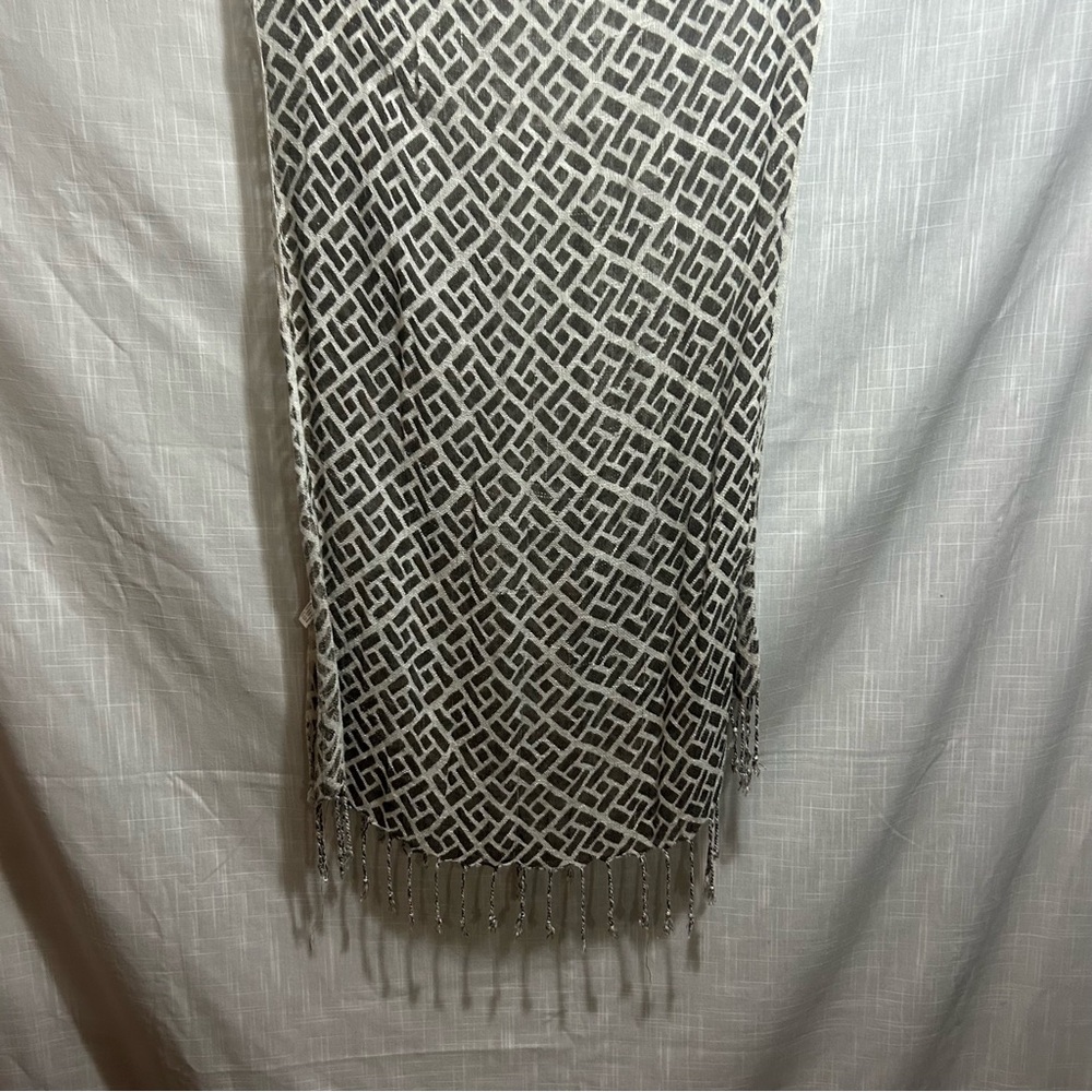 Two's Company scarf